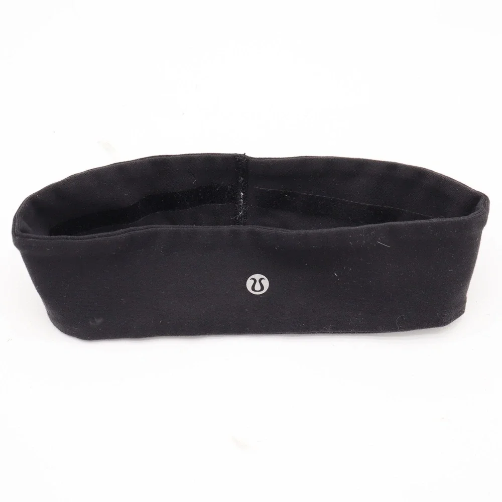 Lululemon Headband Women O/S Fly Away Tamer Black Luxtreme Non-Slip Excellent